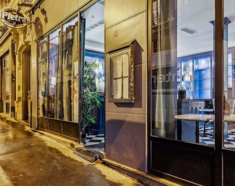 Le Cabanon Pigalle — photo 2