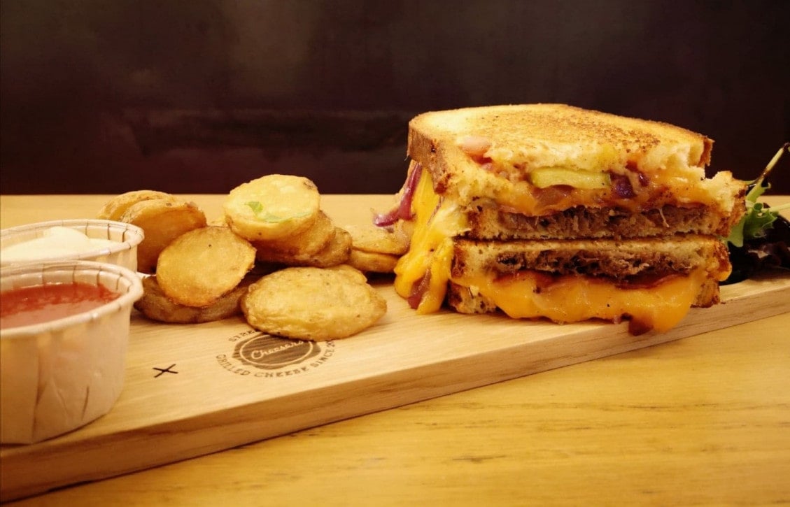 Cheesers — photo 4