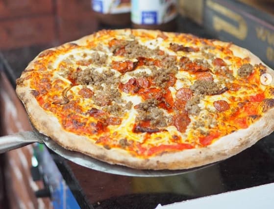 Photo de Custom Pizza