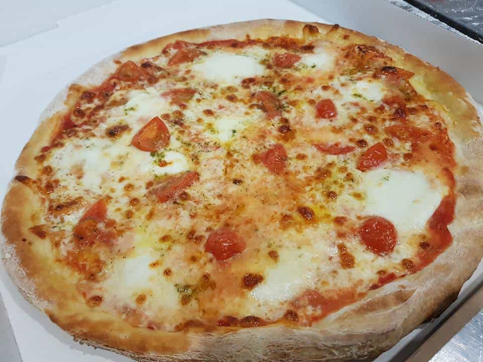 Pizza Al Basilico — photo 2