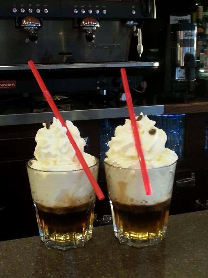 Bomby's café — photo 3