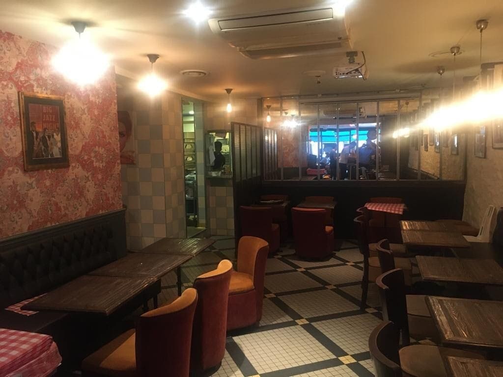 Café Nénesse — photo 3