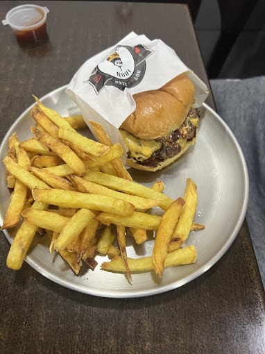 Iron Smash Burger — photo 3