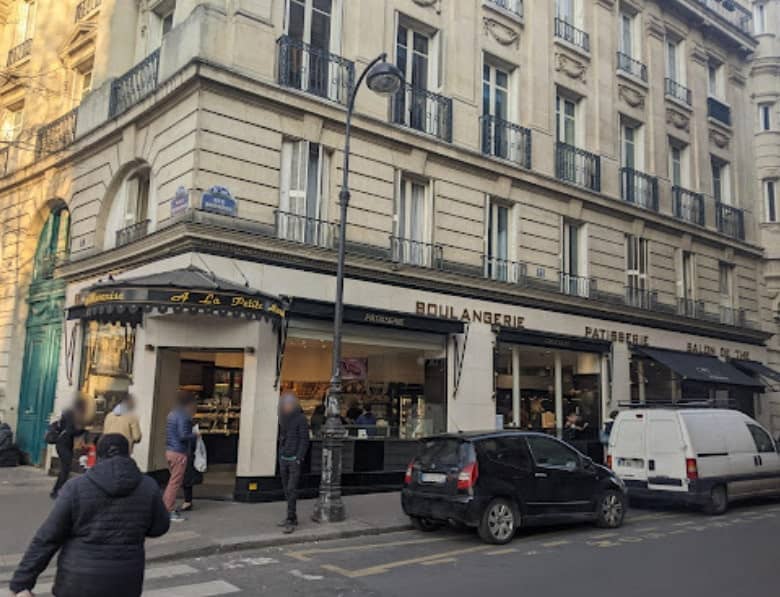 A La Petite Marquise — photo 3