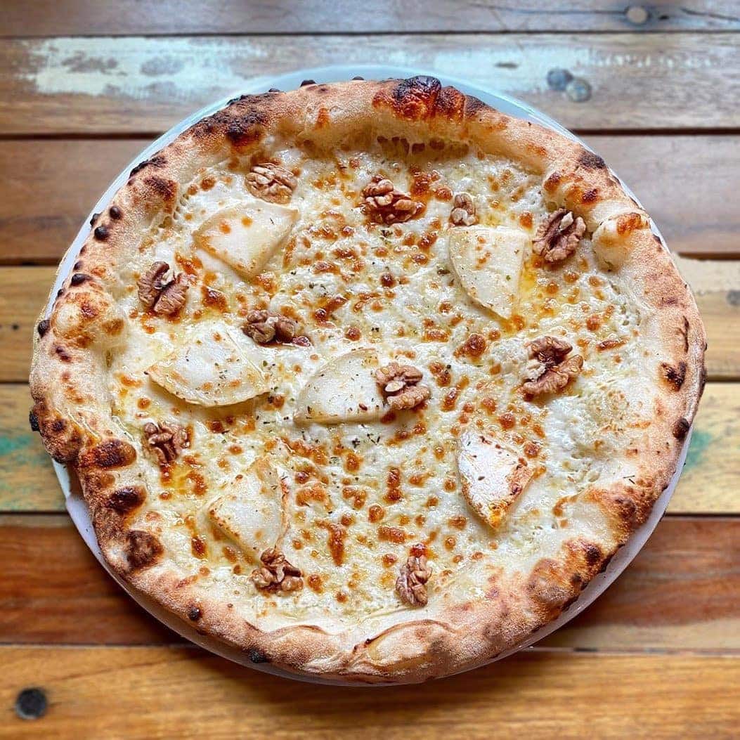 Gustino pizza à Paris 17 - menu et photos