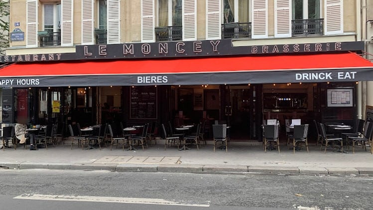 Le Moncey — photo 2