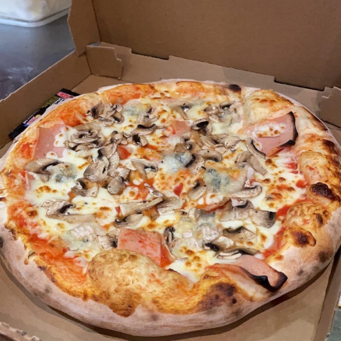 Mama Mia Pizza — photo 2