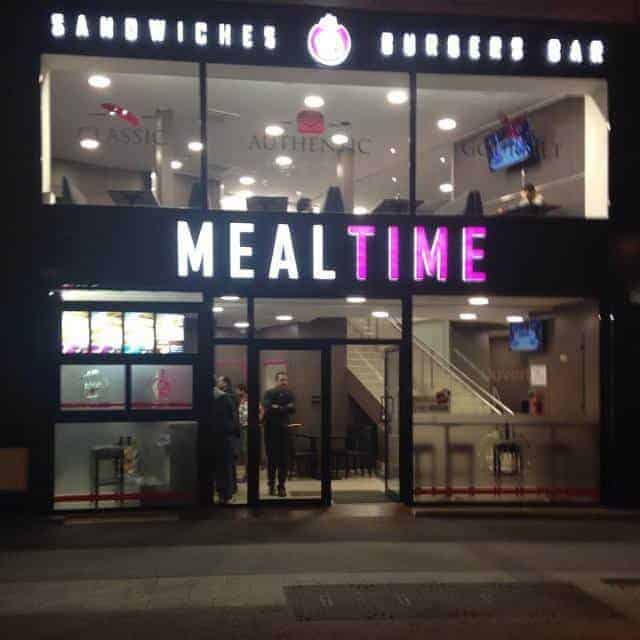 Mealtime — photo 3