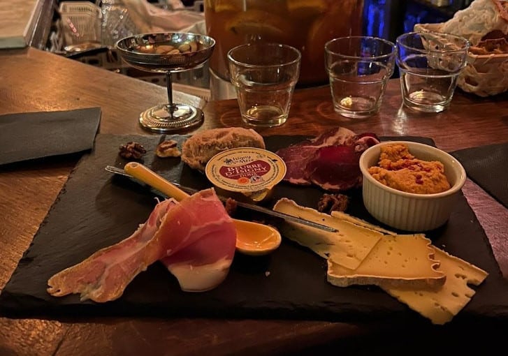 Photo de Le Petit Bar