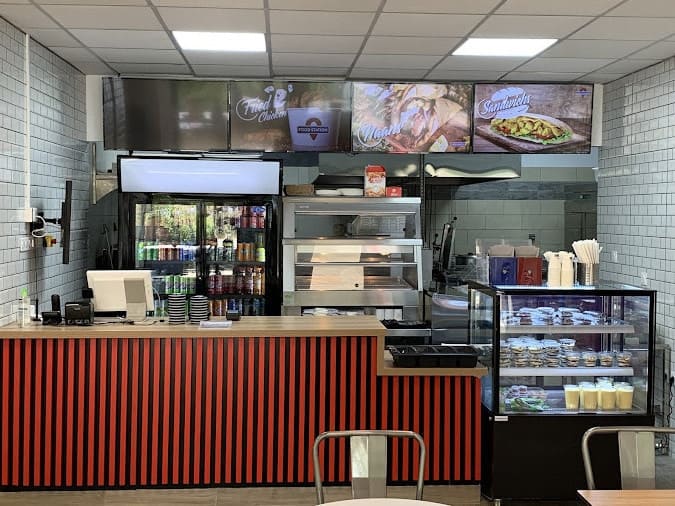 Food station — photo 3