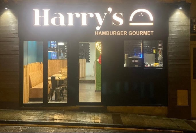 Harry's — photo 2