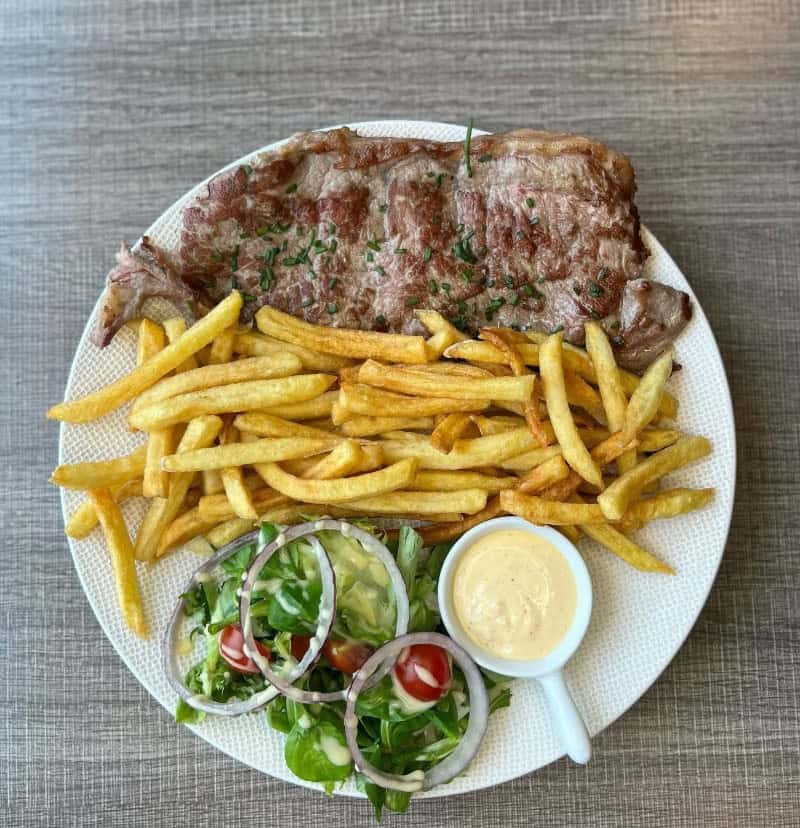 La Cantine du Château — Restaurant Français à Grand Couronne — photo 2