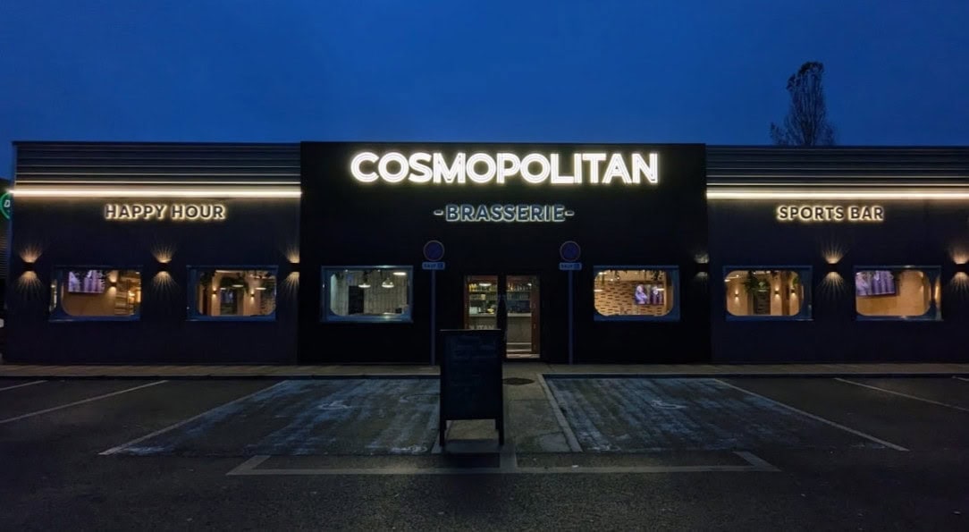 Cosmopolitan — photo 2