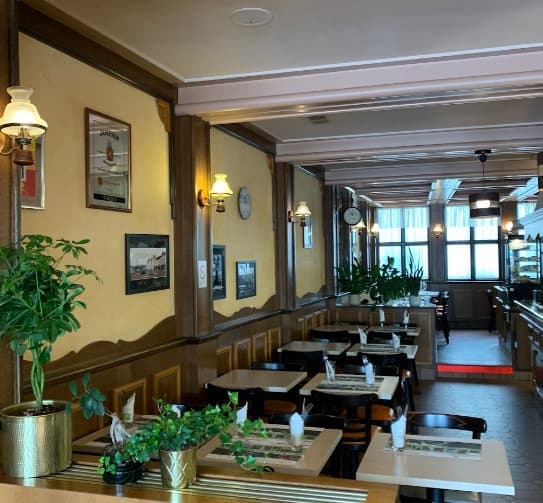 Café Des Halles — photo 3