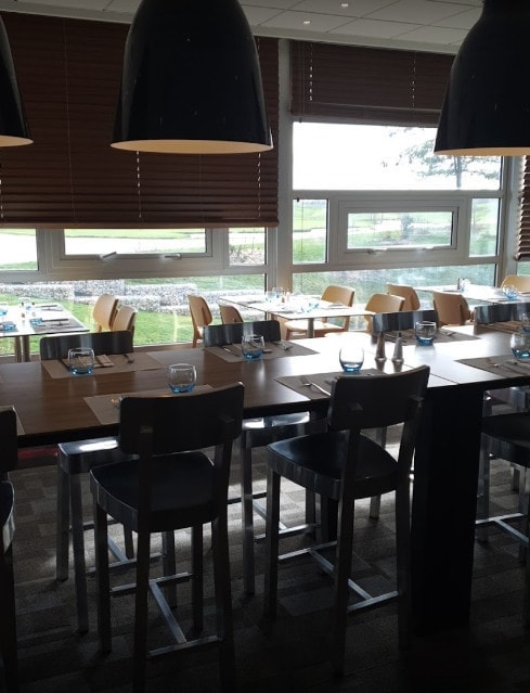 Le Club House — Restaurant Français à Magny les Hameaux — photo 3