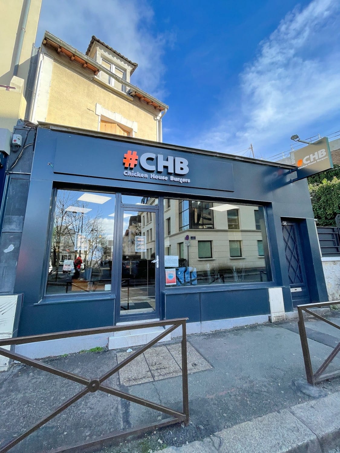 #CHB — photo 3