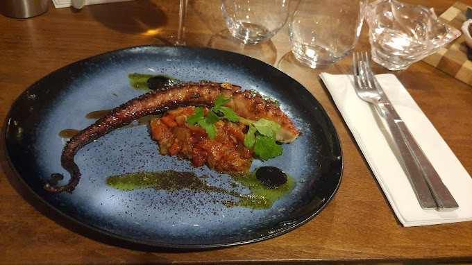 Photo de Med Tavern