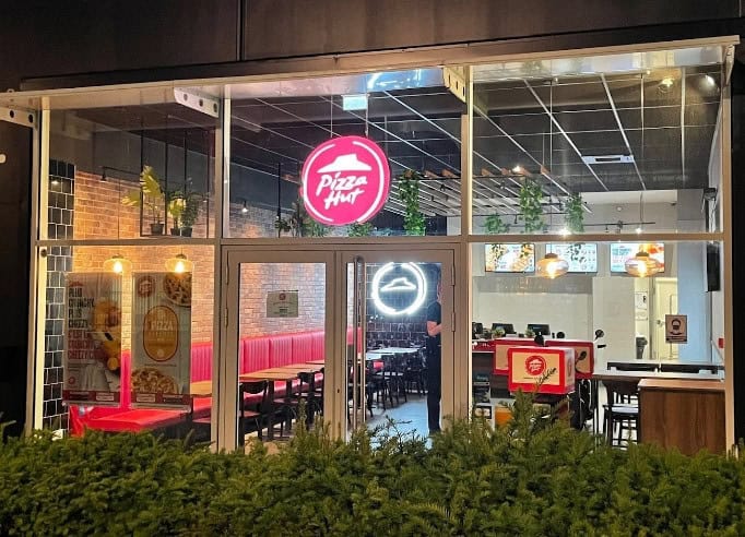 Pizza Hut — photo 3
