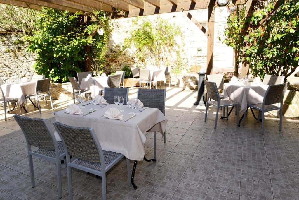 Le Chêne Pendragon — photo 2