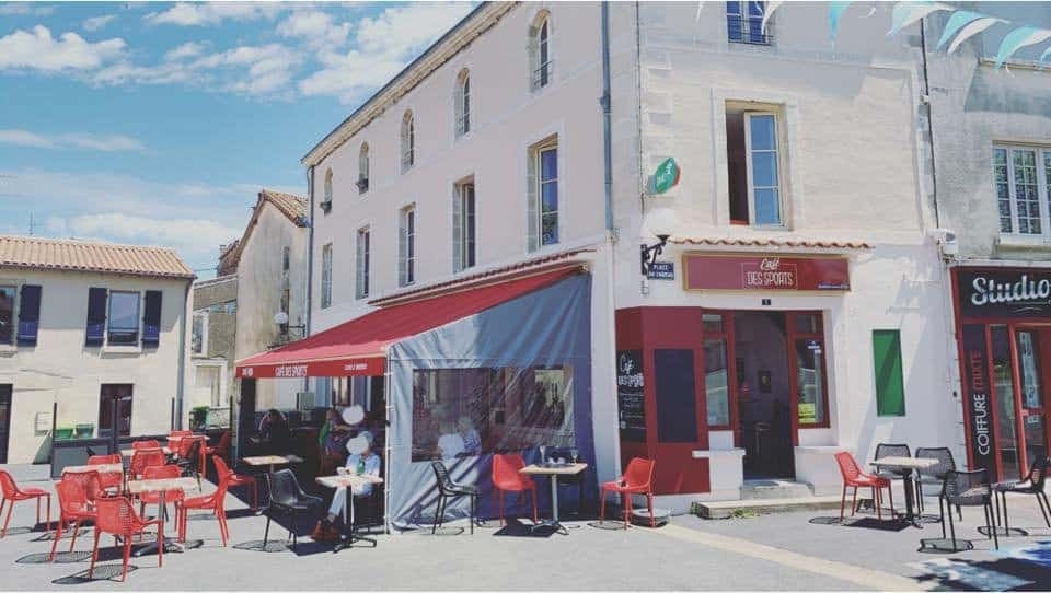 Café des Sports — Brasserie à Coulonges sur l'Autize — photo 2