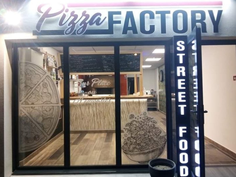 Pizza Factory — photo 3