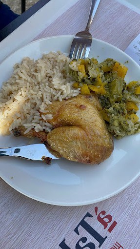 A Table ! — photo 2