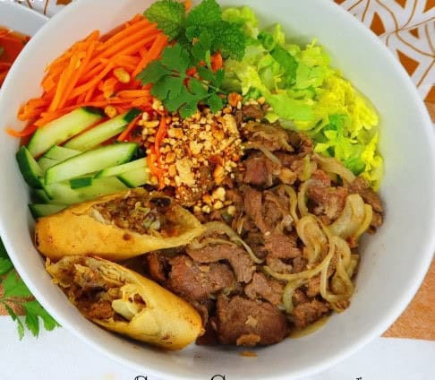 Sirin, Cuisine asiatique — photo 3