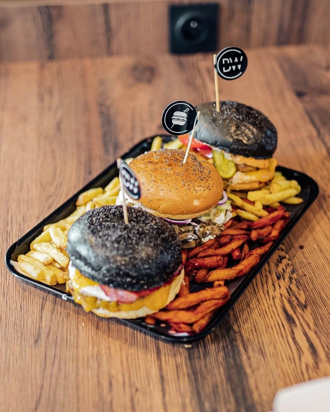 Photo de Black & White Burger