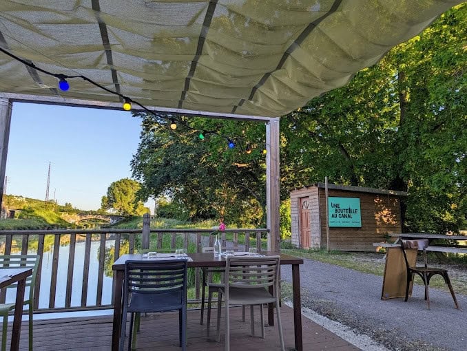 Une bouteille au canal — photo 3