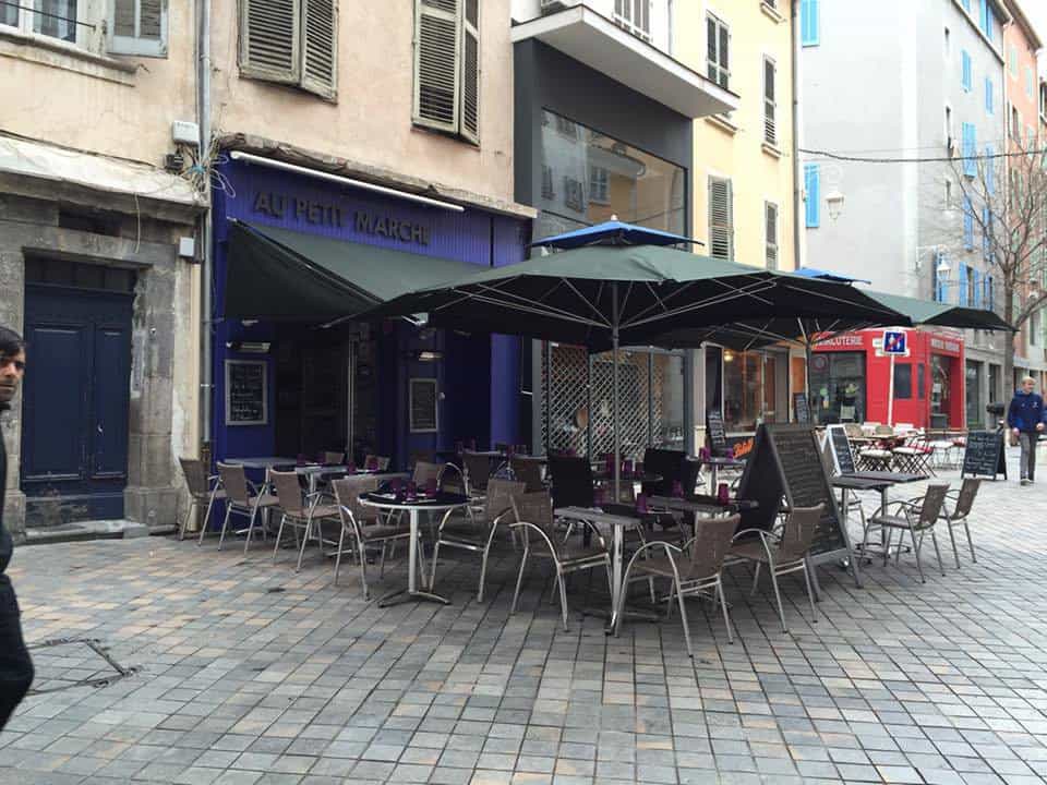 Au Petit Marché — photo 2