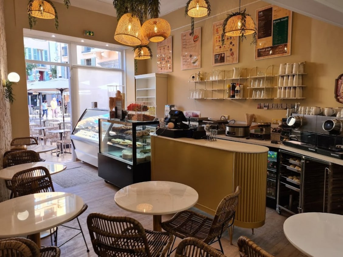 Waffle Café — photo 3