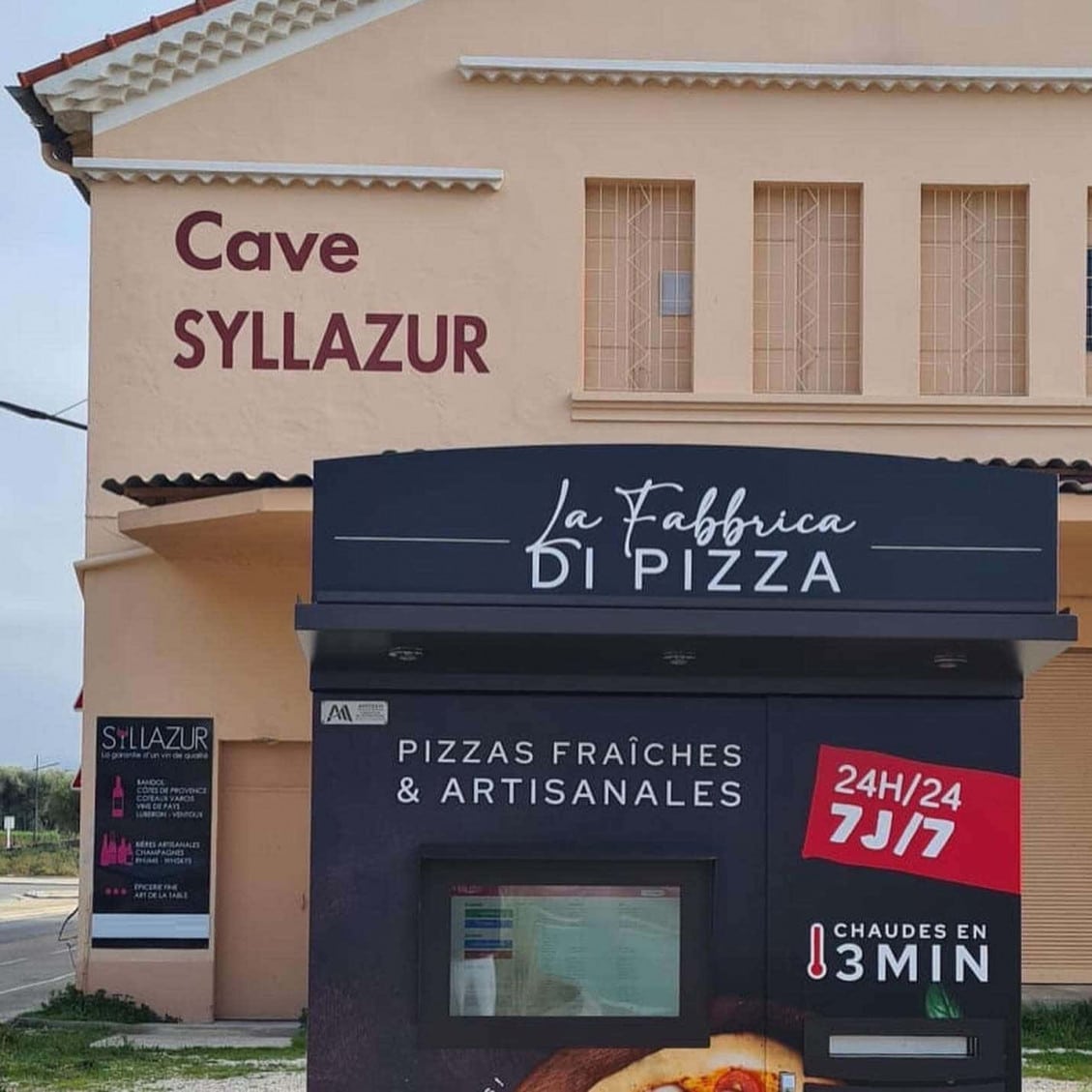 La fabbrica di pizza — Pizza - pizzéria à Ollioules — photo 3