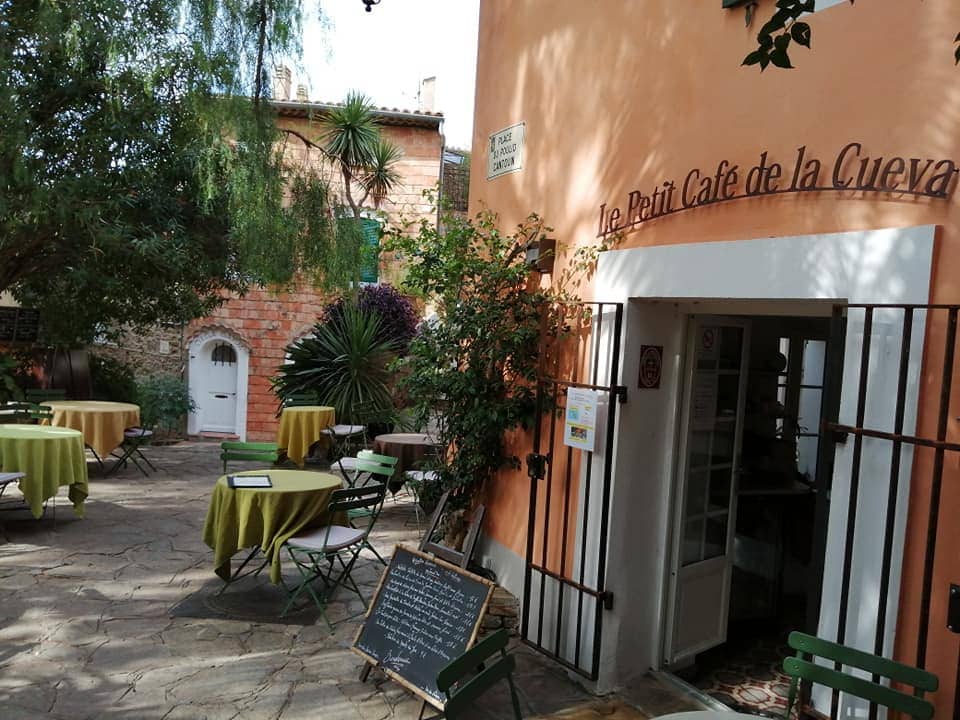 Le Petit Café de la Cueva — photo 2