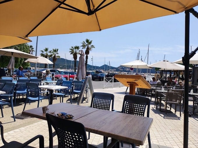 Le newport chez Uyen — Asiatique à Saint Cyr sur Mer — photo 3