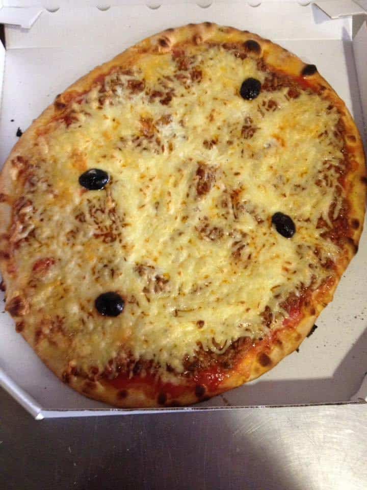 Pizza yellow — photo 2