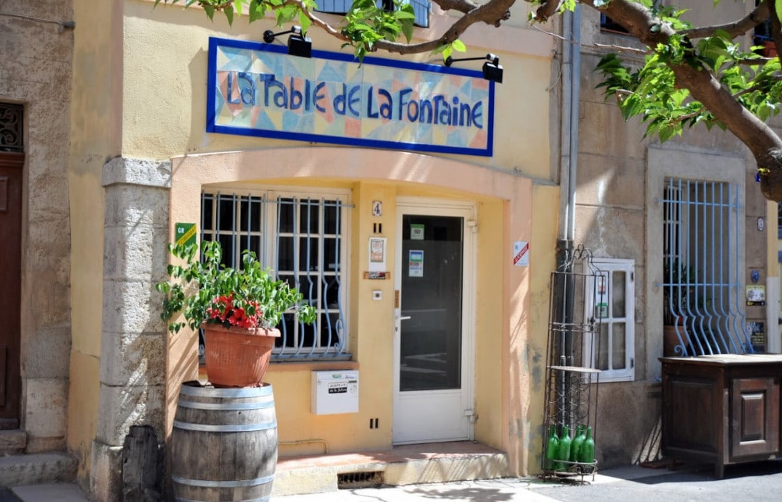 La table de la fontaine — photo 2