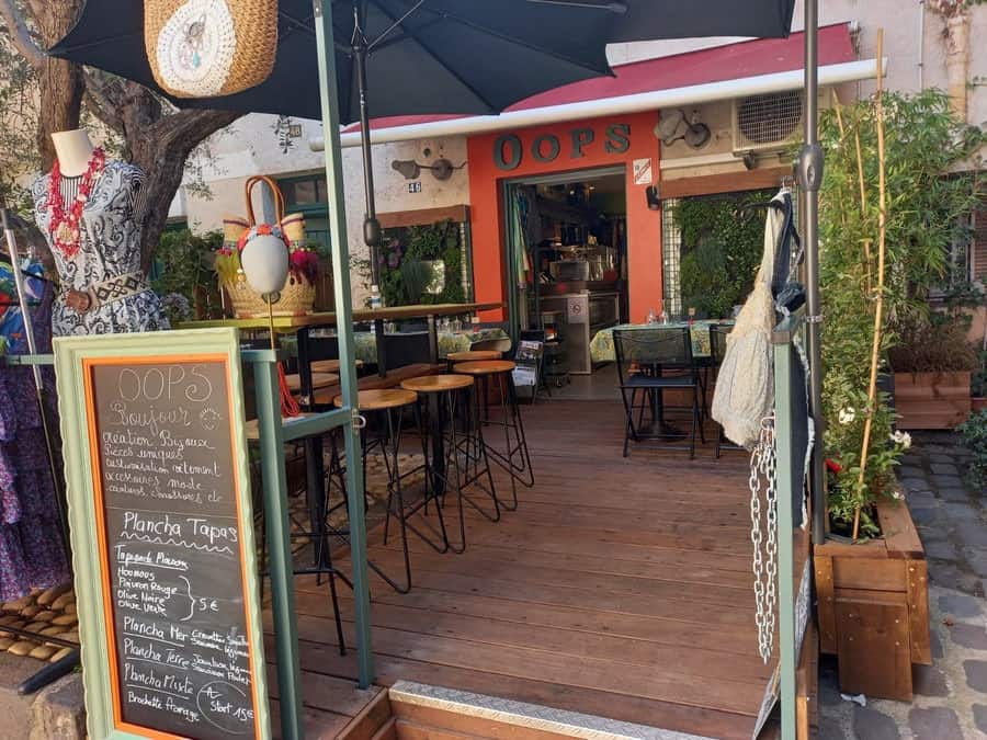 Oops cafe — photo 3