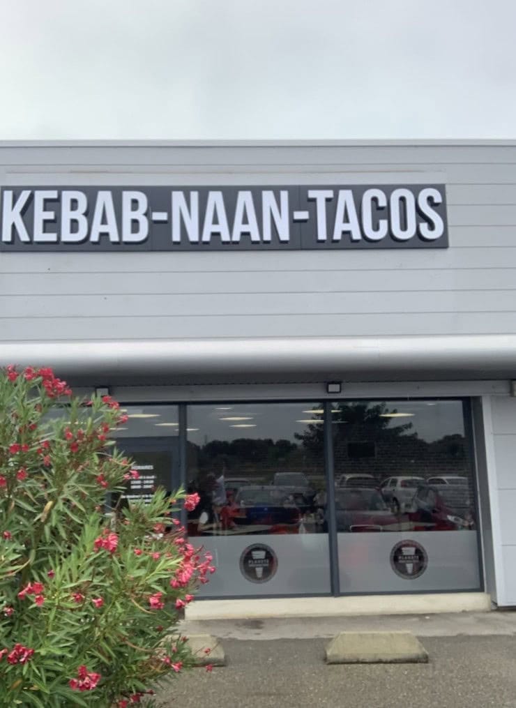 Planete Kebab Naan Tacos — photo 3