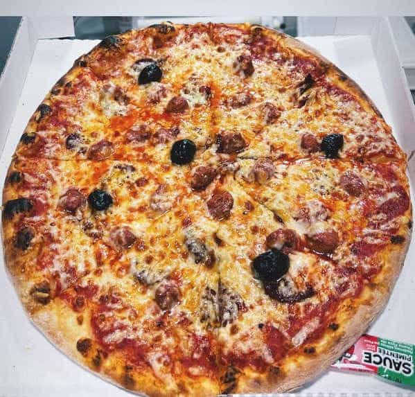 Bella Pizza — photo 2