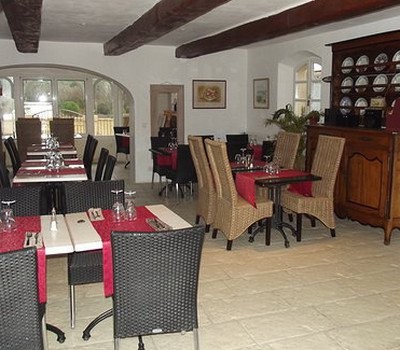 Domaine Saint Victor — Hôtel - Restaurant à La Tour d'Aigues — photo 3