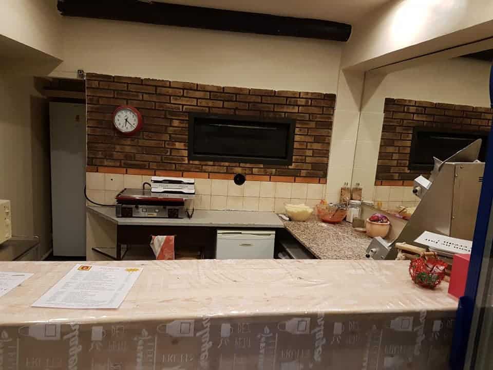 Capri's Pizza — photo 3