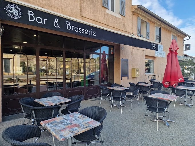 Le J8 — photo 3
