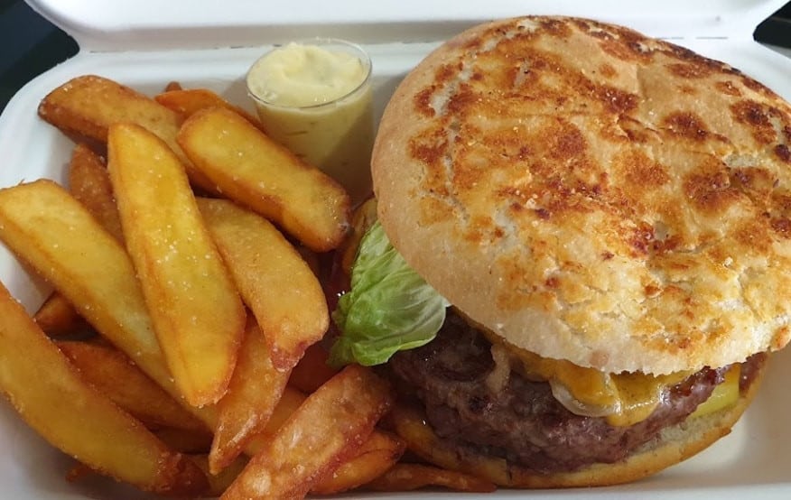 Le petit Snack — photo 3