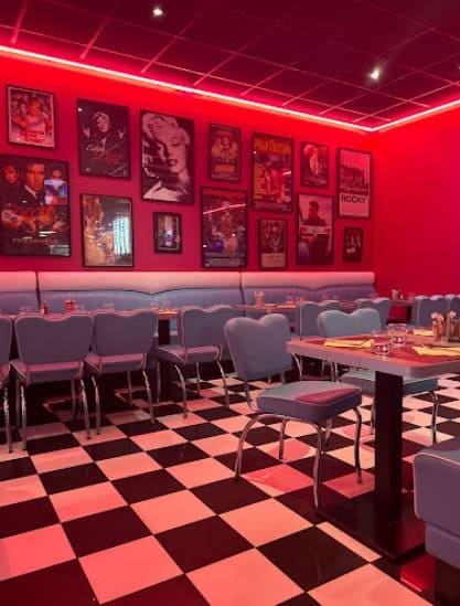 Twist Diner Café — photo 3