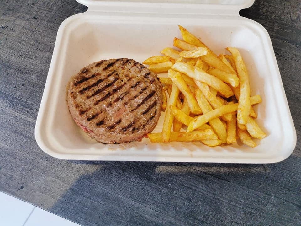 Rôtisserie Rn 137 — Viandes et Grillades à Sainte Gemme la Plaine — photo 2