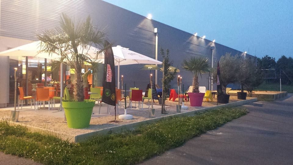 Fun resto — photo 2