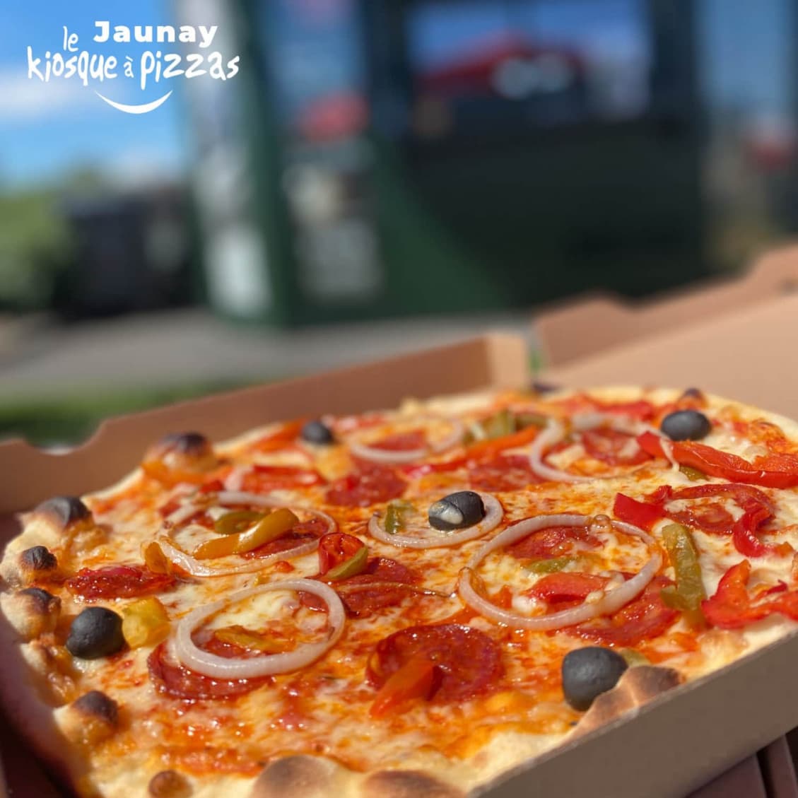 Le Kiosque à Pizzas - Une pizza
