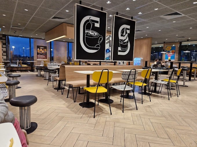 Mc Donald's — photo 3