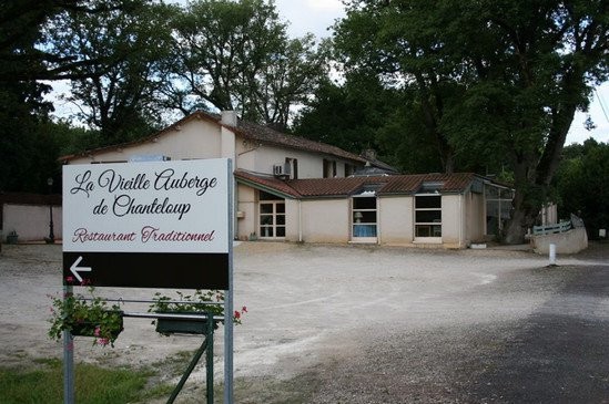 La Vieille Auberge de chanteloup — Restaurant Français à Vouneuil Sous Biard — photo 2