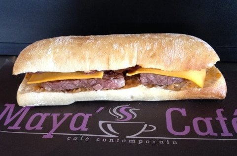 Photo de Maya's café